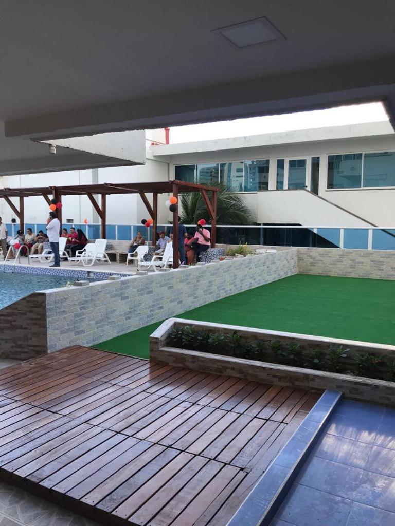 El Laguito, Edificio El Conquistador *