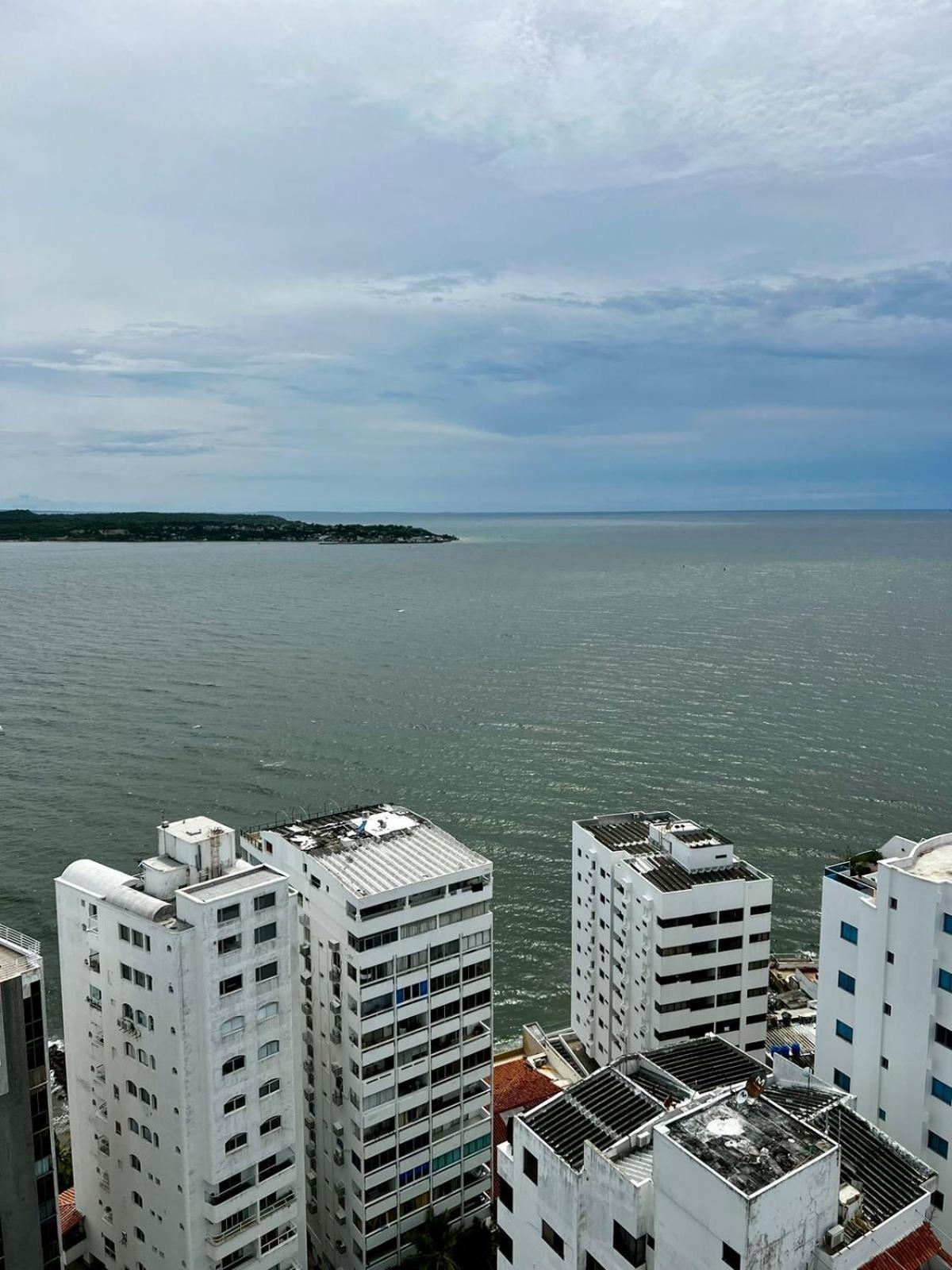 El Laguito, Edificio El Conquistador