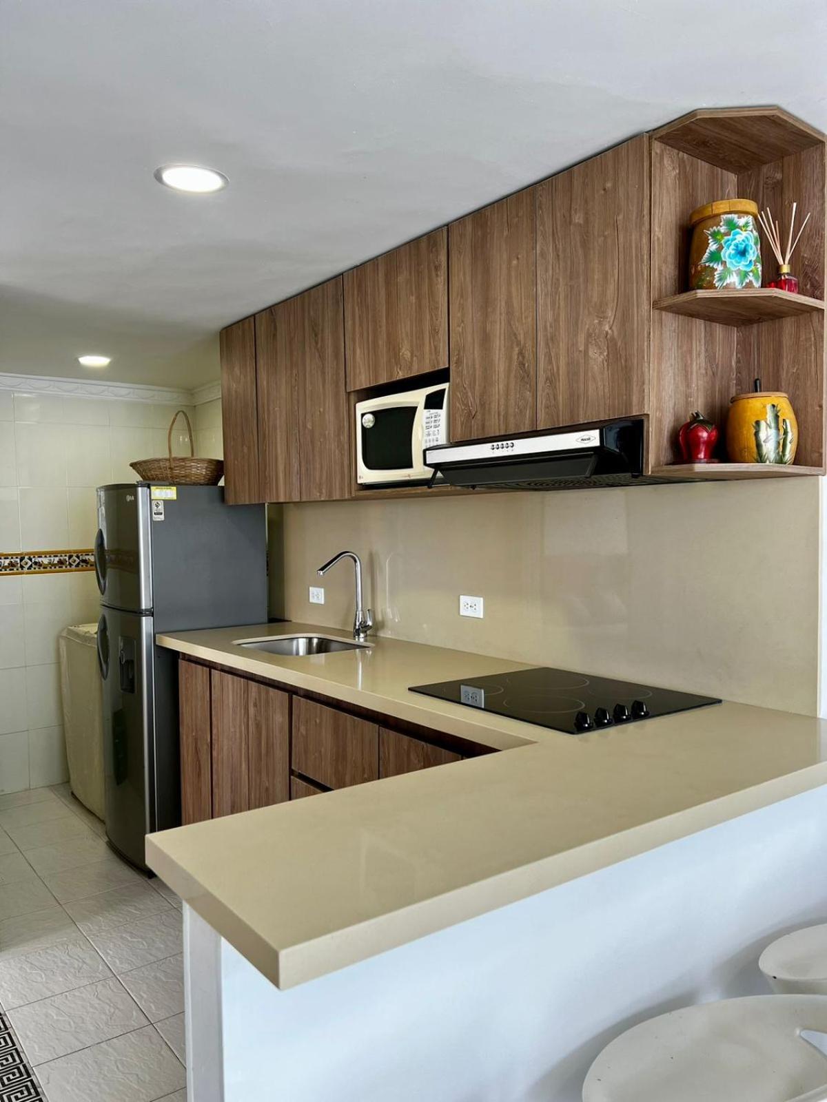 Apartamento El Laguito, Edificio El Conquistador