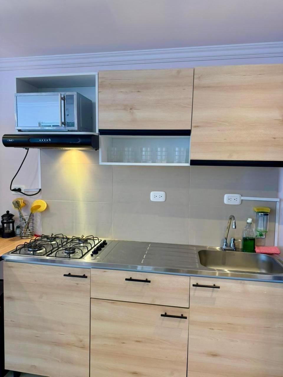 El Laguito, Edificio El Conquistador * Cartagena