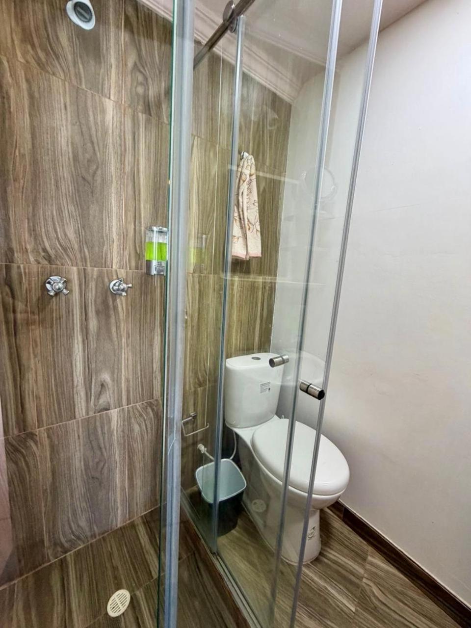 El Laguito, Edificio El Conquistador Apartamento *